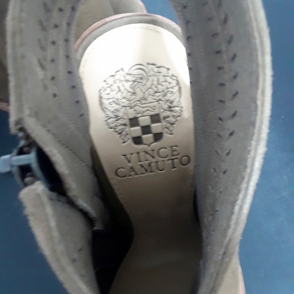 Vince Camuto Koral Block Heel Open Toe Booties Brown Suede Zip Up Size 4.5M - Picture 7 of 8